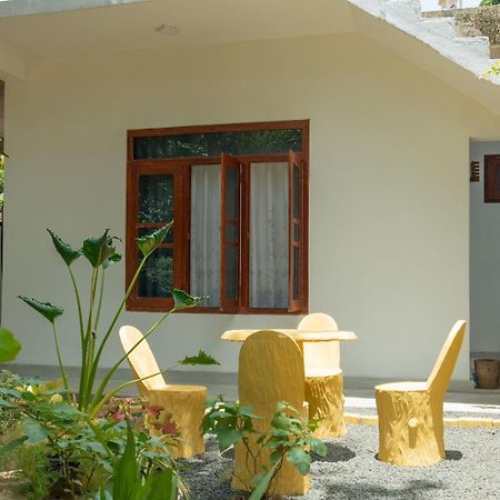 Lakru Home Stay Уелигама Екстериор снимка